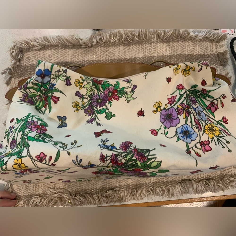 Floral shoulder bag